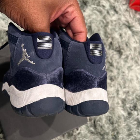 Used Air Jordan 11 Midnight Navy Size 13.5 - Picture 4 of 6